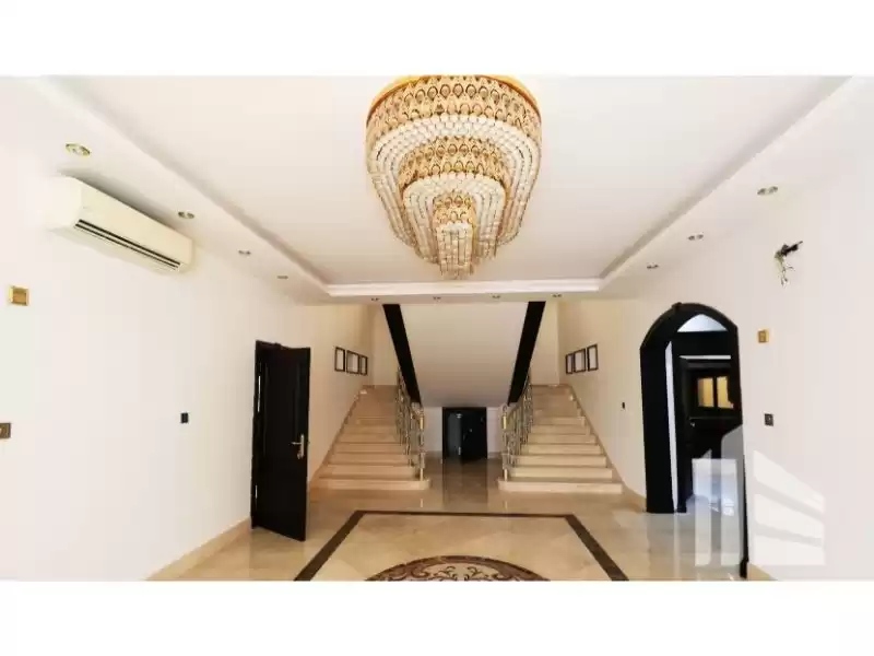 Wohn Klaar eigendom 6 + Zimmermädchen S/F Alleinstehende Villa  zu verkaufen in Al Sadd , Doha #12794 - 1  image 